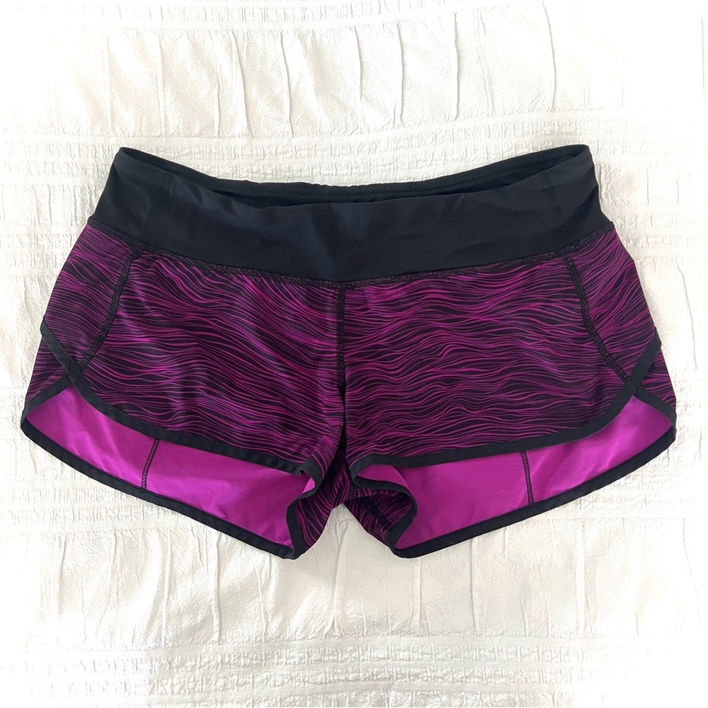 lululemon Size 8 speed short, 2.5” inseam